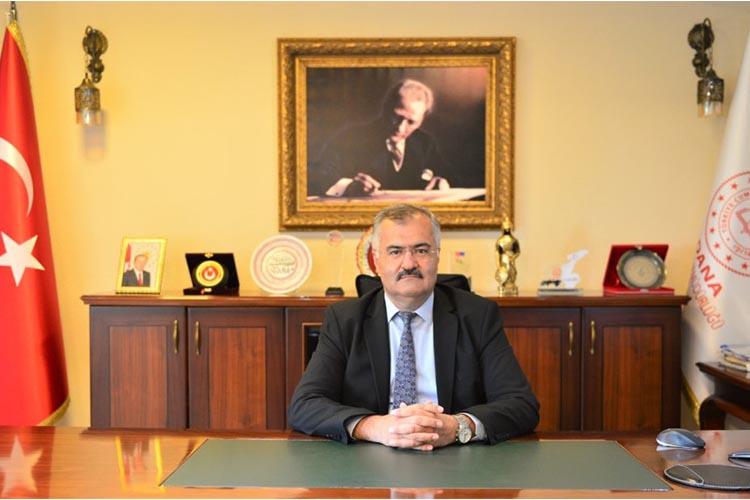 Müteahhi̇tler Sektörün Lokomoti̇fi̇di̇rler